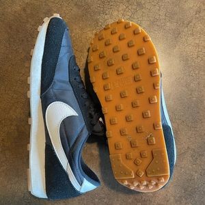 Nike Women’s Daybreak Shoes
